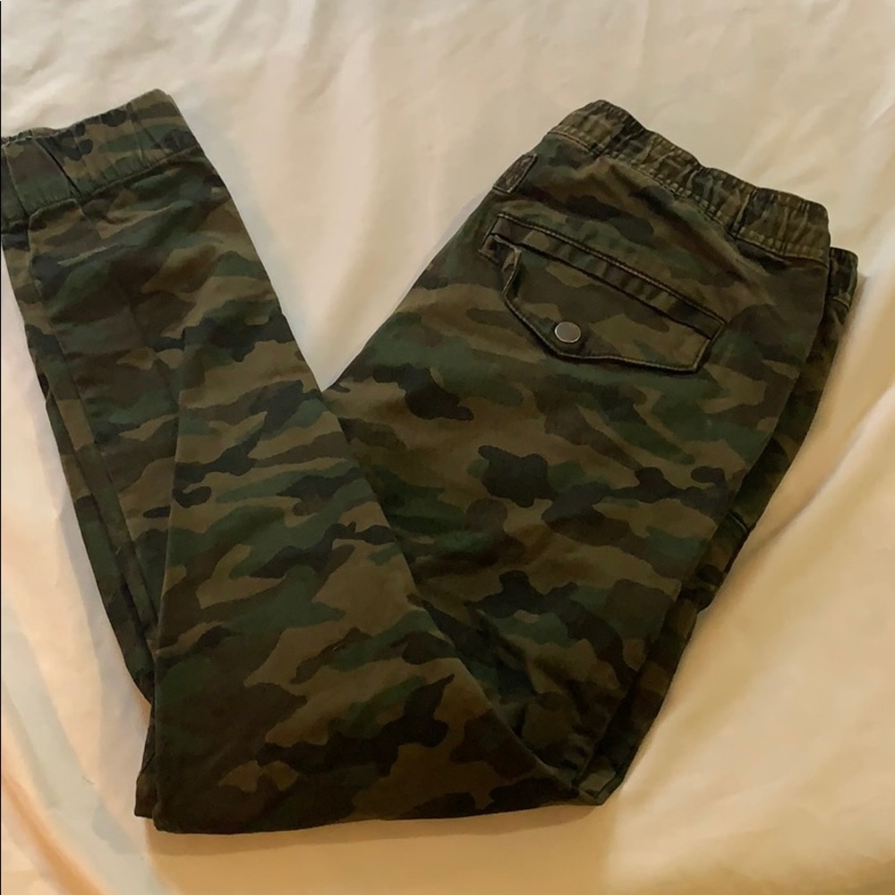 H&M Slim Fit Camo Joggers